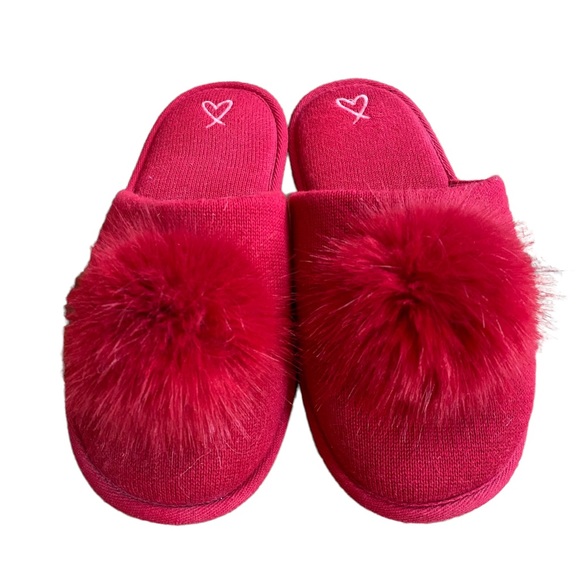 NWOT Victoria's Secrets Red Mule Slipper with Puff Large - Picture 2 of 6